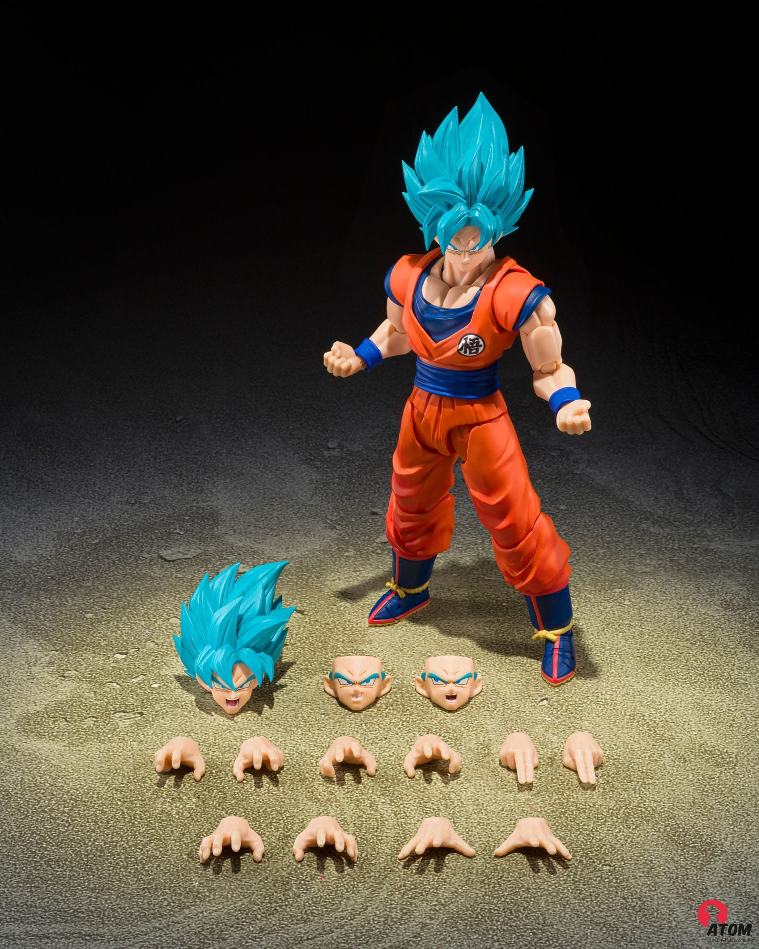 Figurine S.H. Figuarts - Son Goku - Super Saiyan God - Blue Power Transcending Limits (15cm). Bandai Tamashii Nations – Image 2