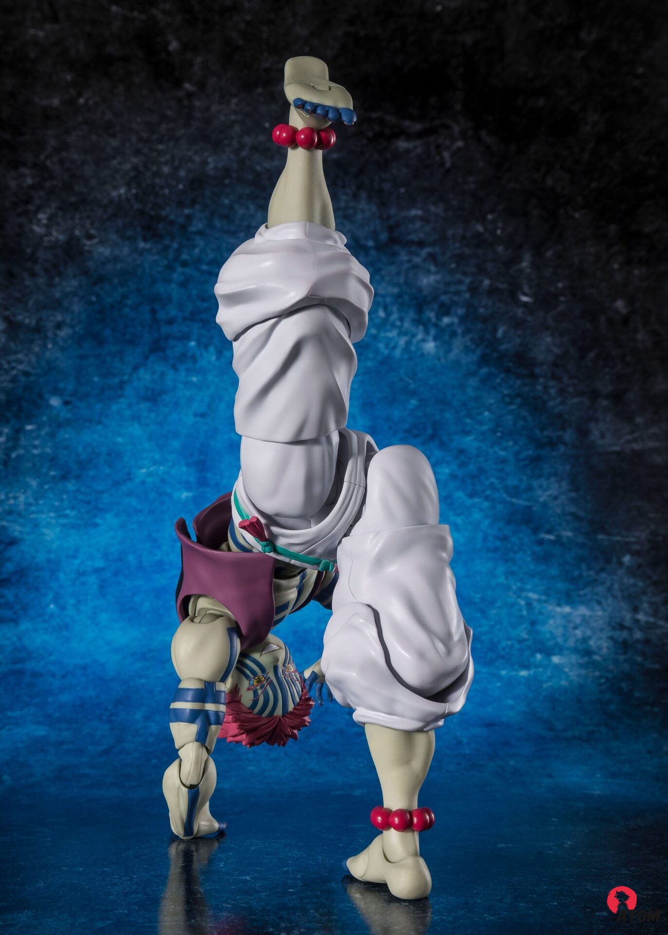 Figurine S.H. Figuarts - Demon Slayer- Figurine Akaza - (15 cm) . Bandai Tamashii Nations – Image 4