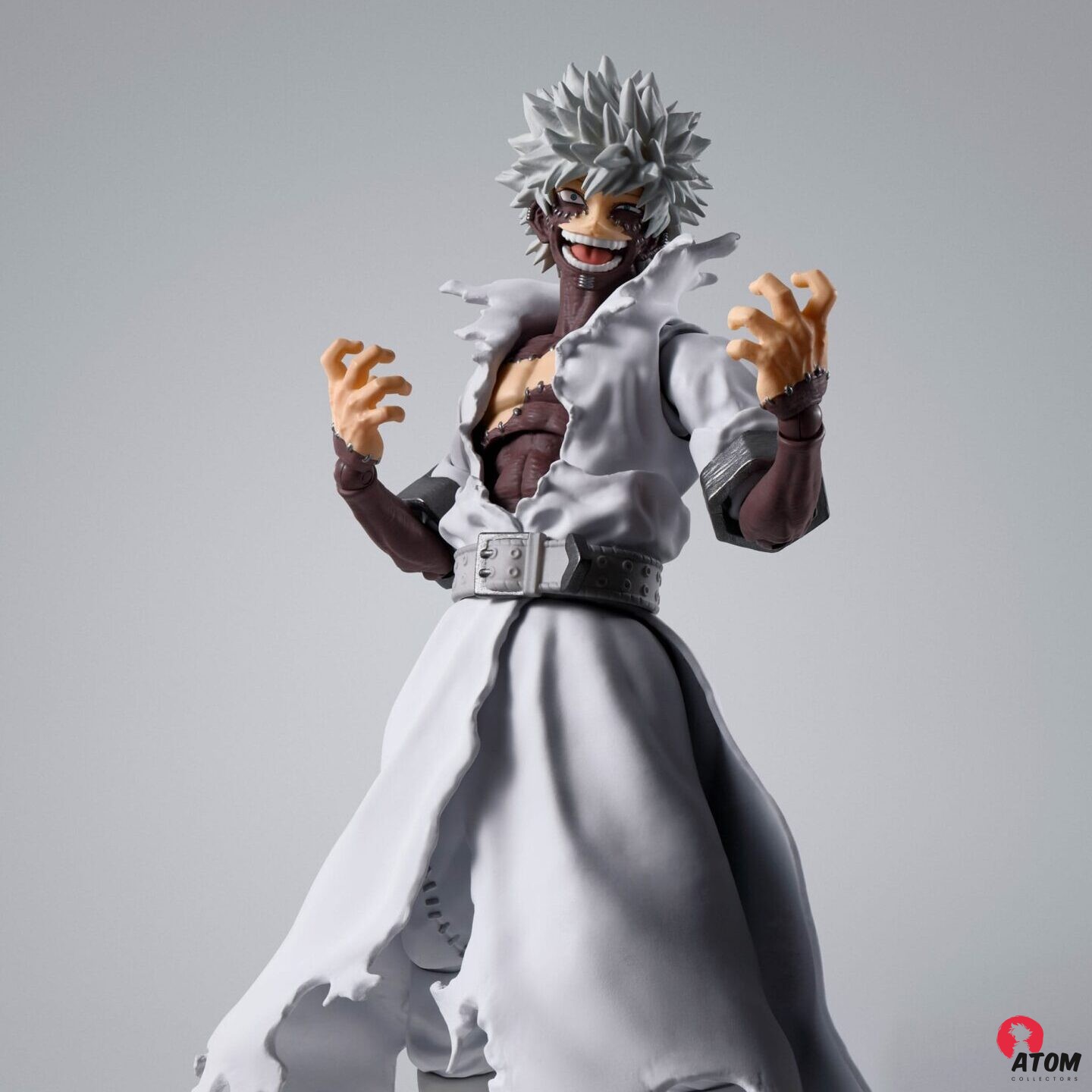 Figurine S.H. Figuarts - My Hero Academia - Figurine Dabi - (16 cm) . Bandai Tamashii Nations