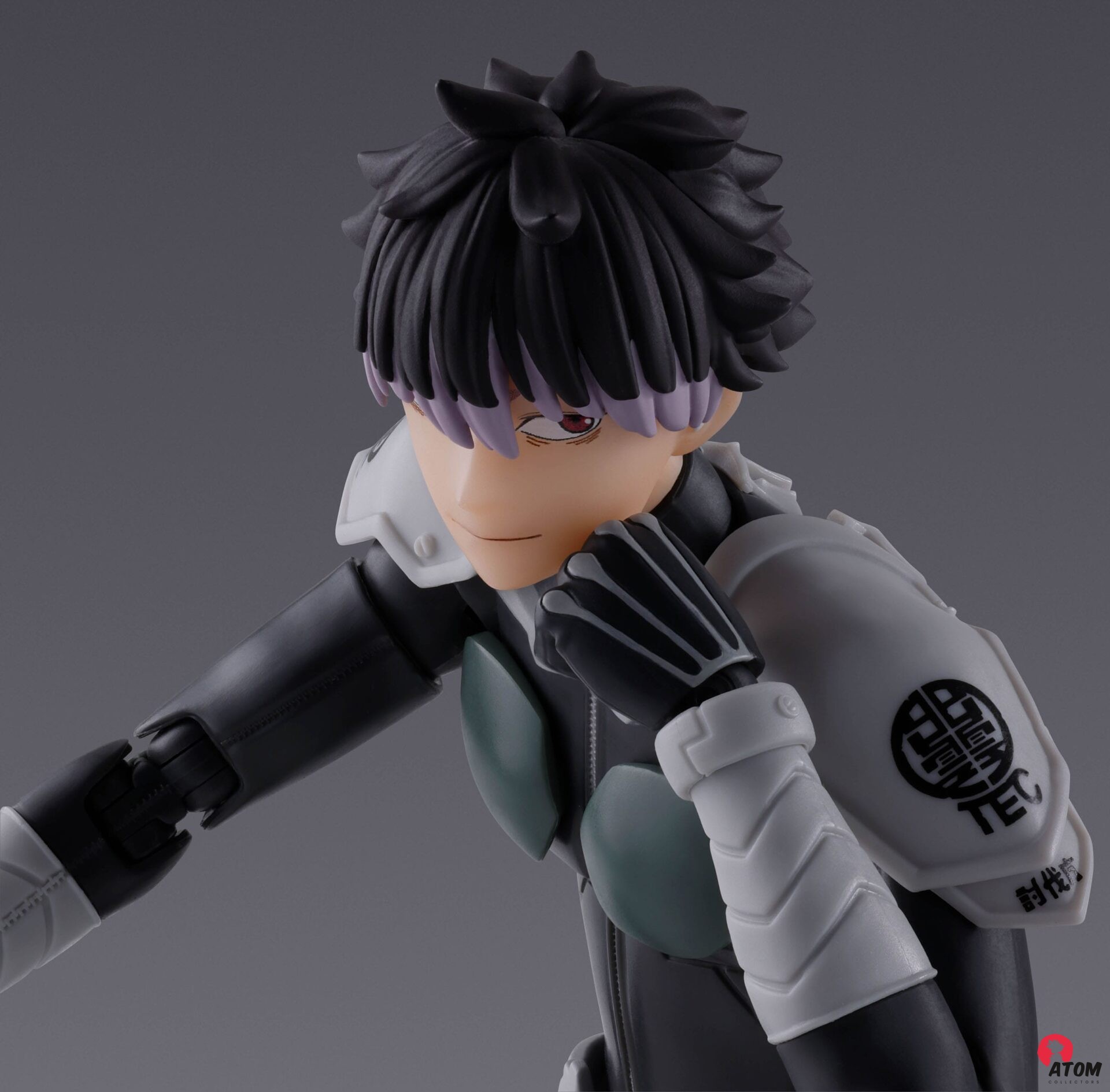 Figurine S.H. Figuarts Kaiju No. 8 Gen Narumi (15cm). Bandai Tamashii Nations – Image 4