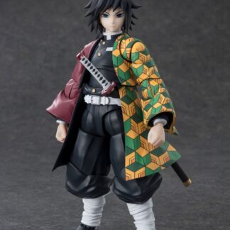 Figurine S.H. Figuarts - Demon Slayer- Figurine  Kimetsu no Yaiba - Giyu Tomioka- (15 cm) . Bandai Tamashii Nations