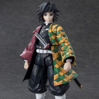 Figurine S.H. Figuarts - Demon Slayer- Figurine  Kimetsu no Yaiba - Giyu Tomioka- (15 cm) . Bandai Tamashii Nations