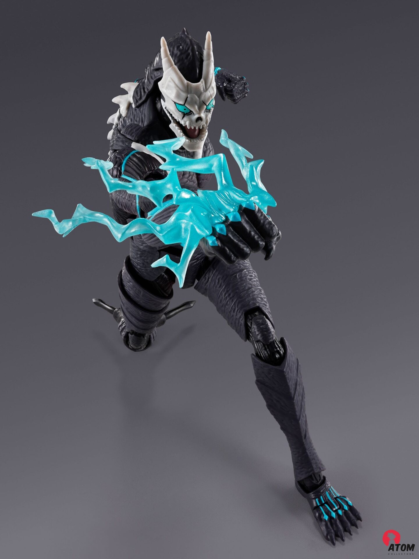 Figurine S.H. Figuarts - Kaiju No. 8 - Kafka Hibino (16cm). Bandai Tamashii Nations – Image 5