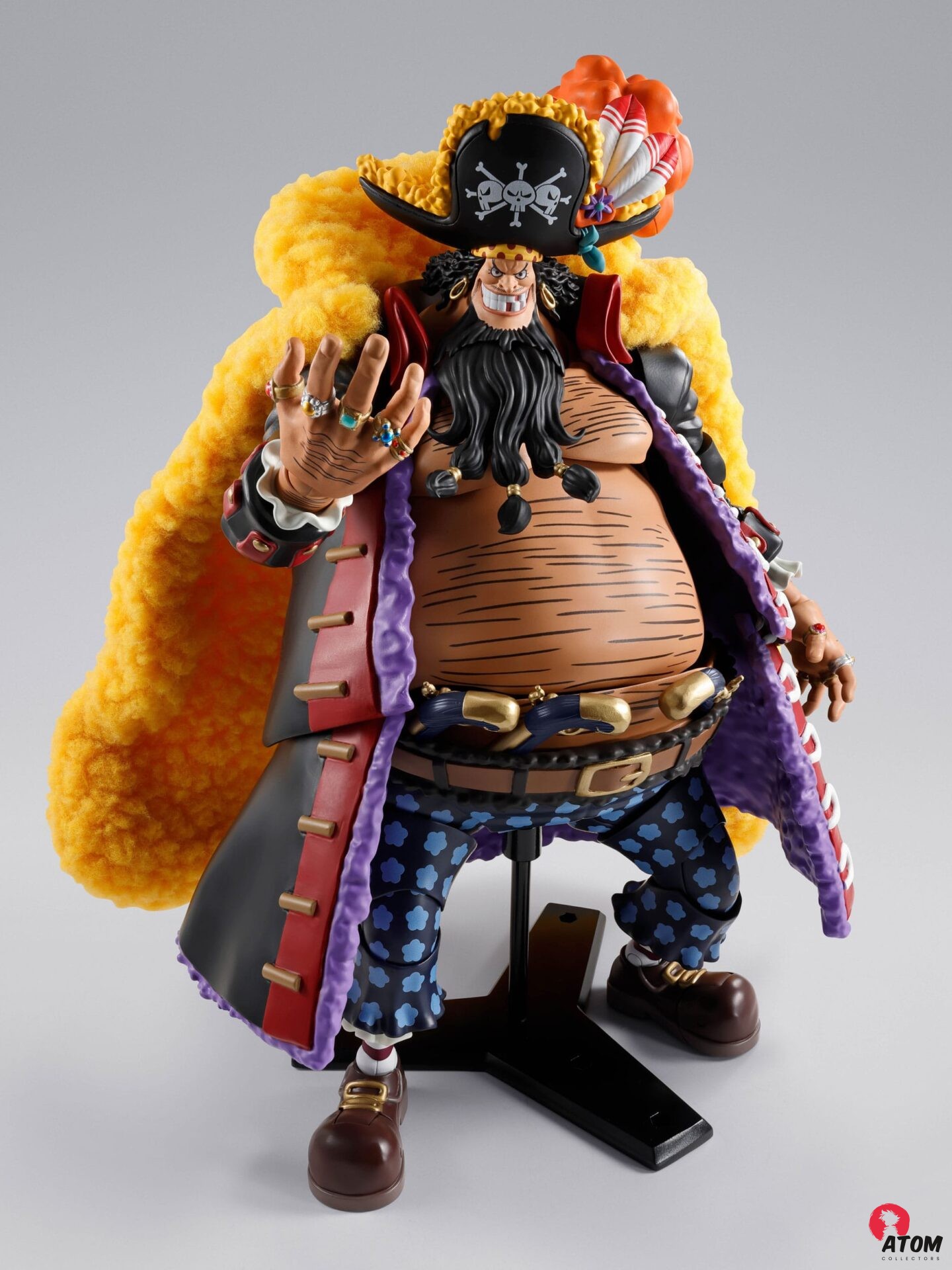 Figurine S.H. Figuarts - One Piece - Marshall D. Teach Four Emperors. (25cm). Bandai Tamashii Nations