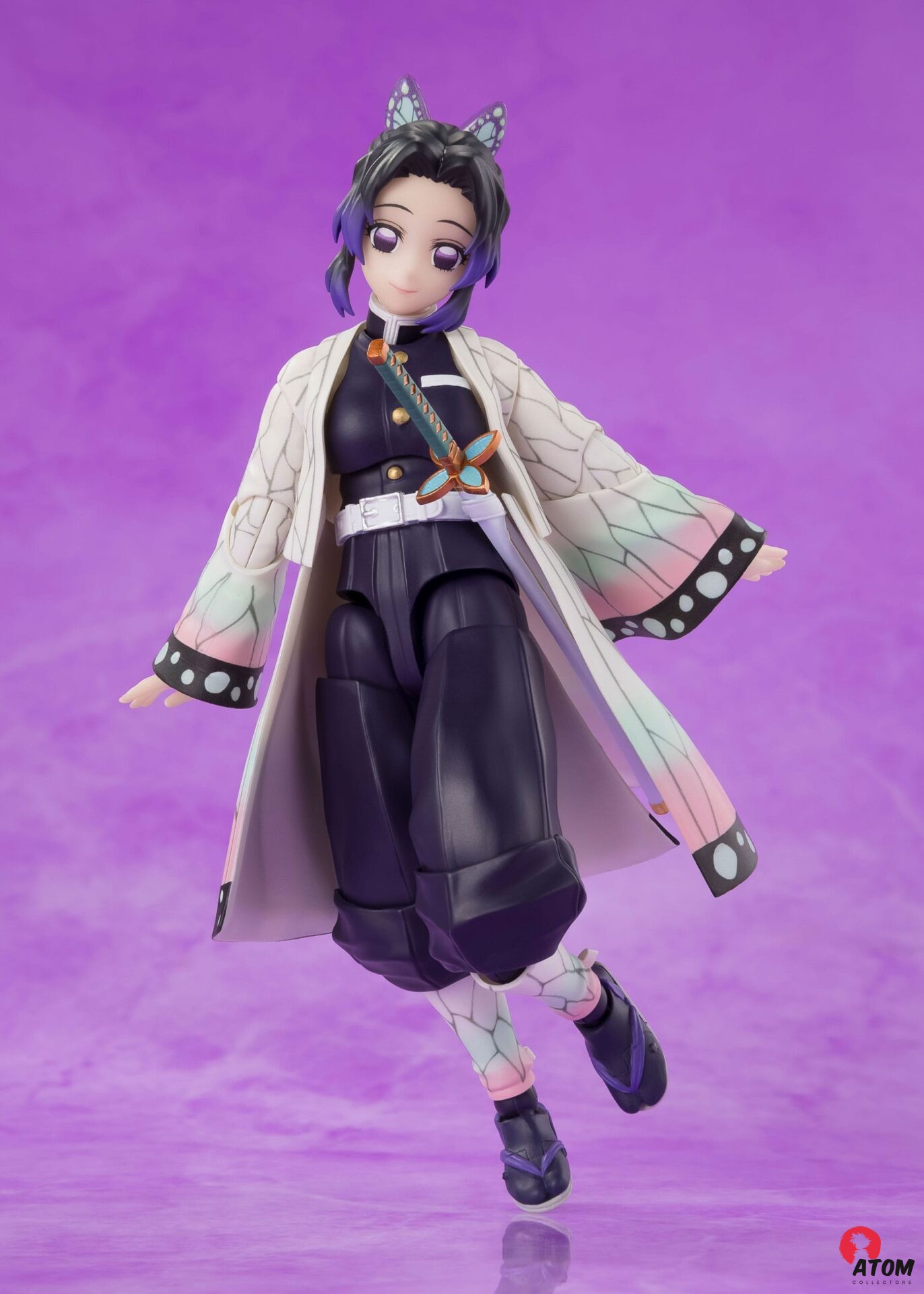 Figurine S.H. Figuarts - Demon Slayer- Figurine Shinobu Kocho - (13 cm) . Bandai Tamashii Nations