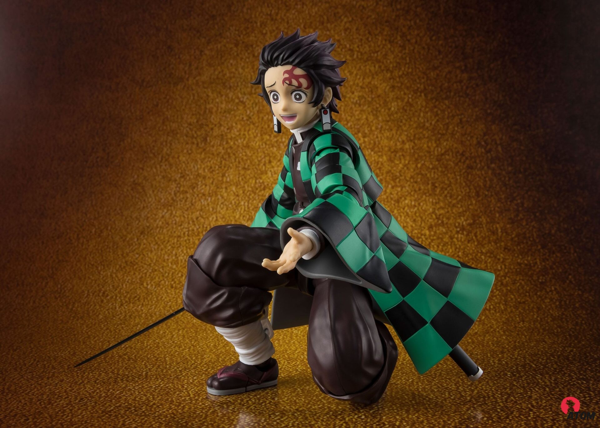 Figurine S.H. Figuarts - Demon Slayer- Figurine Tanjiro Kamado : The Final Battle In The Infinity Castel - (14 cm) . Bandai Tamashii Nations