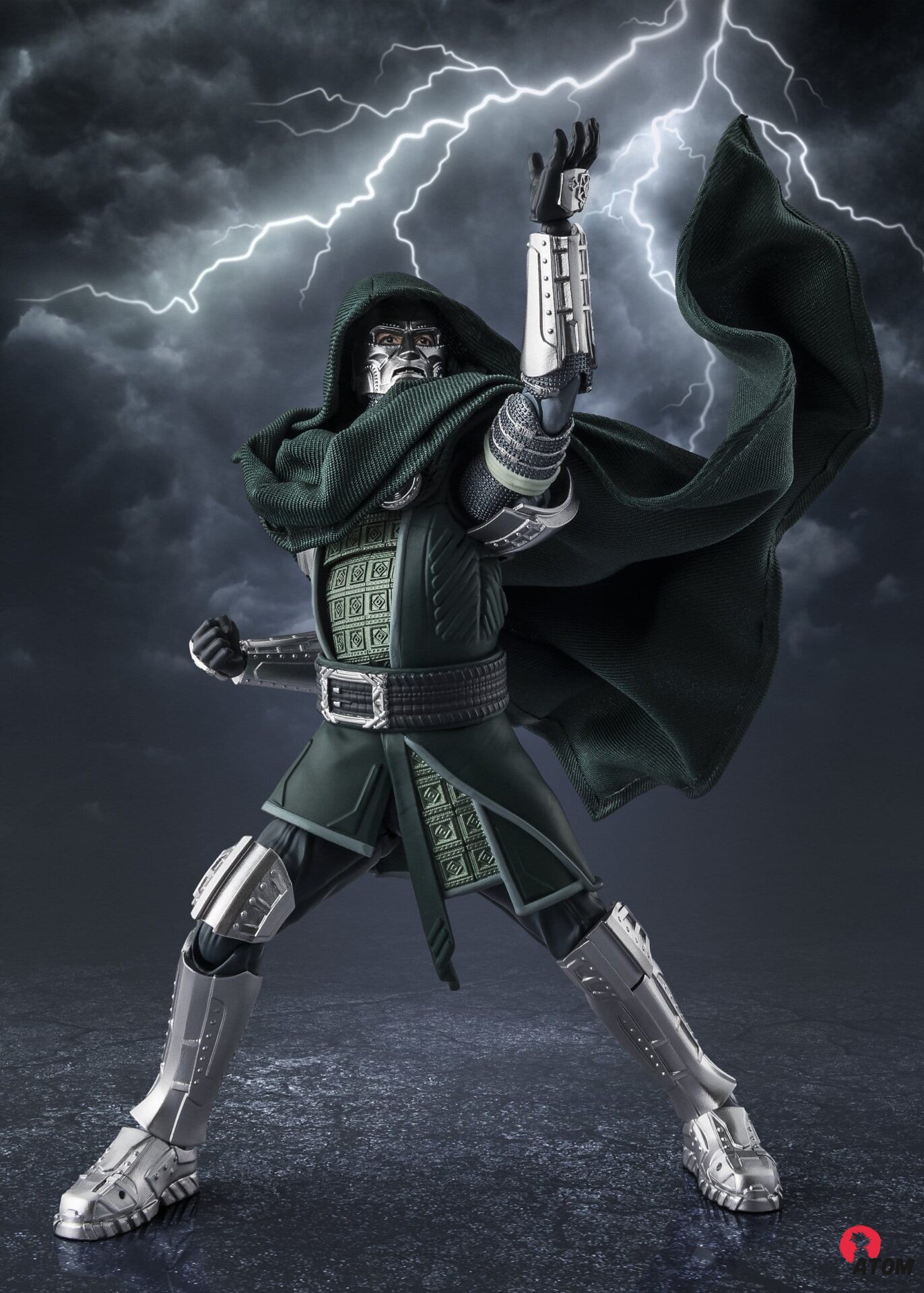 Marvel - S.H.Figuarts Doctor Doom (Avengers: Doomsday) - (16 cm). Bandai Tamashii Nations – Image 7