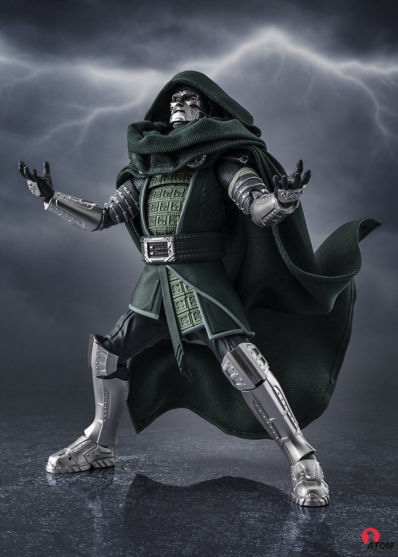 Marvel - S.H.Figuarts Doctor Doom (Avengers: Doomsday) - (16 cm). Bandai Tamashii Nations – Image 6