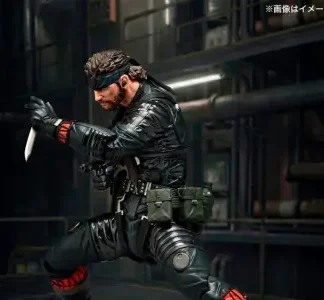 Revoltech A.y. Metal Gear Solid Delta Naked Snake Sneaking Suit Ver Action Figure - (17 cm) - Kaiyodo