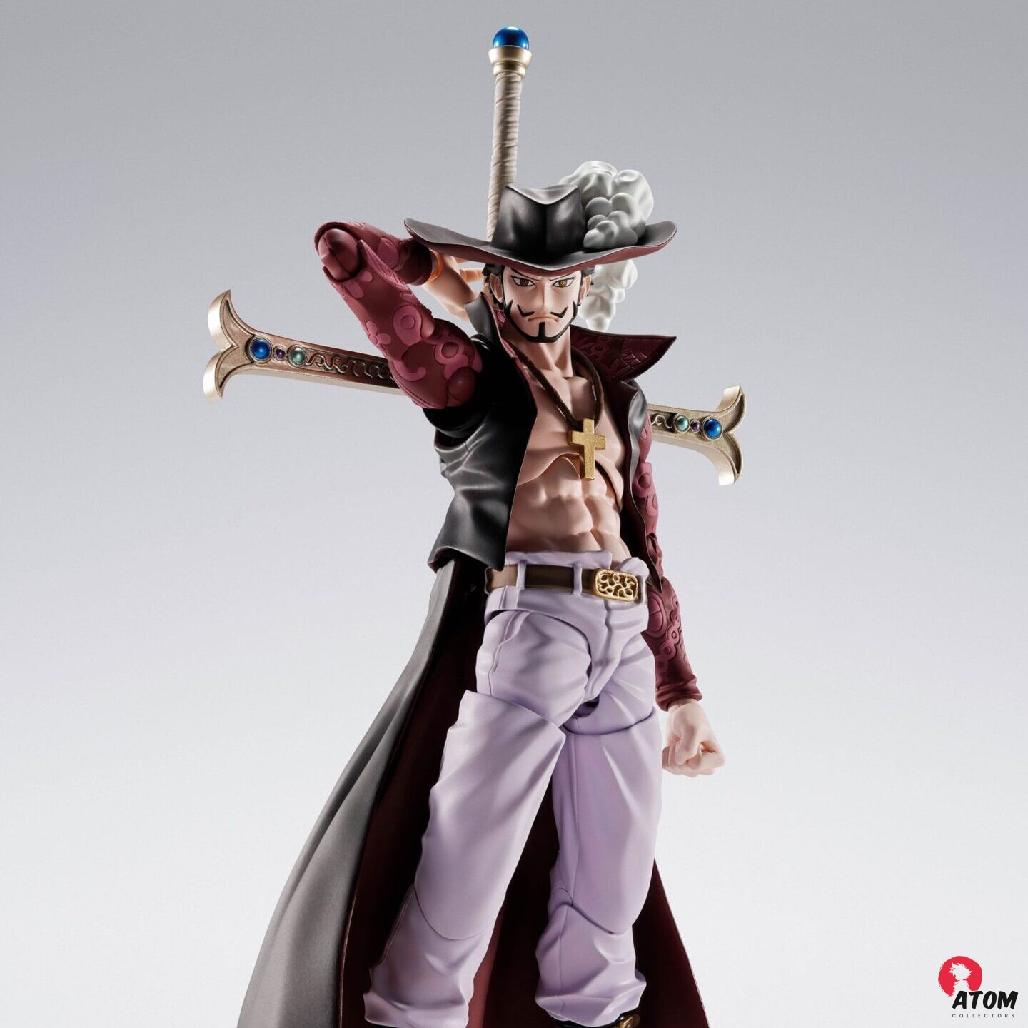 One Piece figurine - S.H.Figuarts Dracule Mihawk Hawkeye- (17 cm) - Bandai Tamashii Nations
