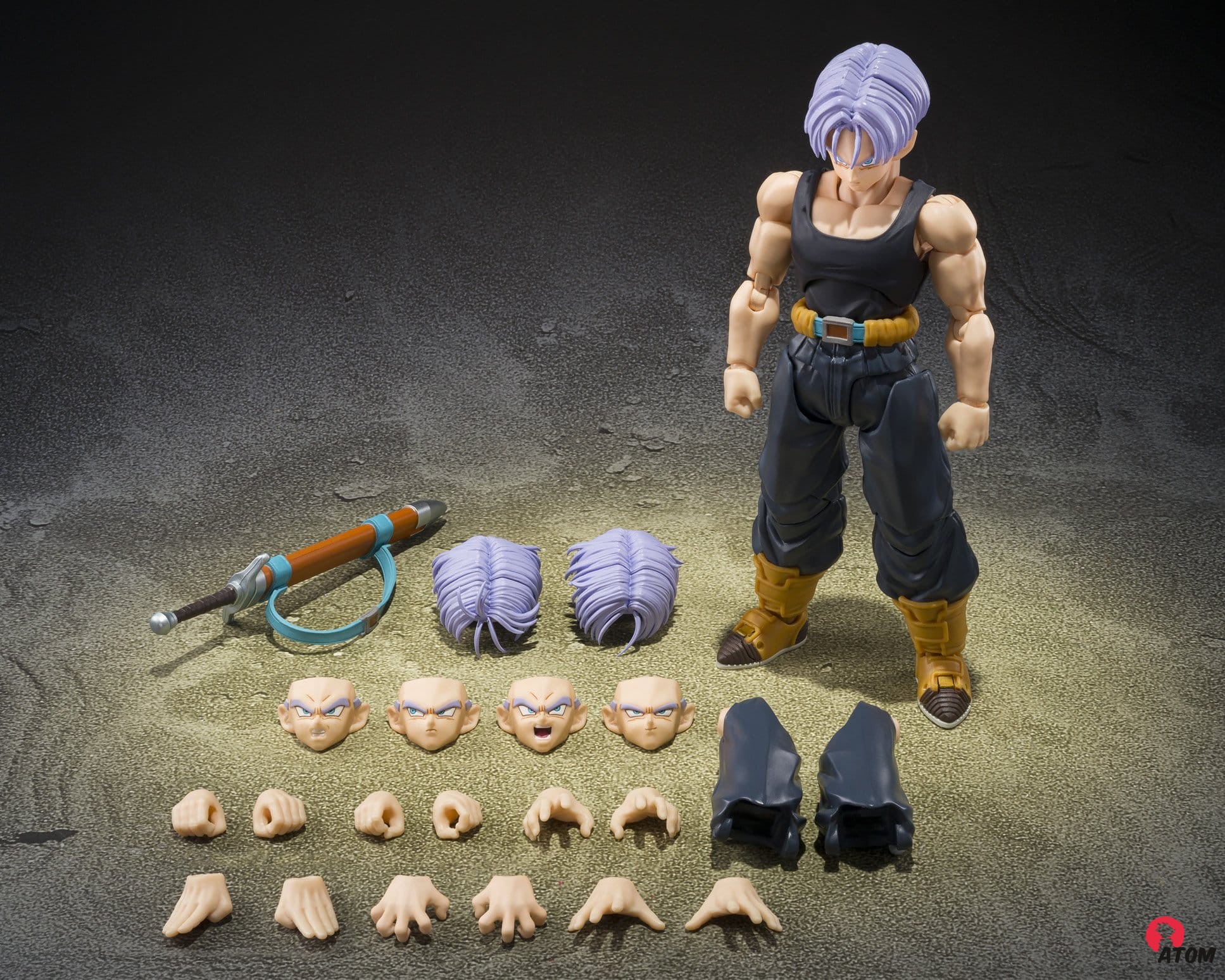 Figurine S.H. Figuarts -Dragon Ball - Figurine Trunks Group Base Ver.B Limited Edition - (14 cm). Bandai Tamashii Nations – Image 5